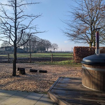 Chalet "Het Biggetje" Hottub - Sauna Volkel Exterior photo